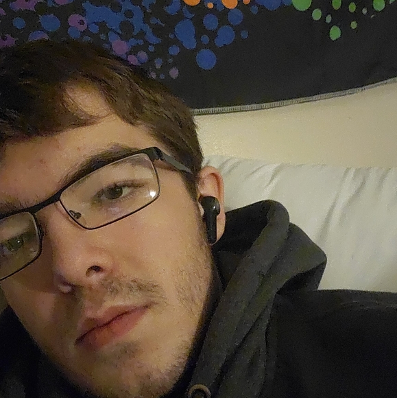dylan_walls